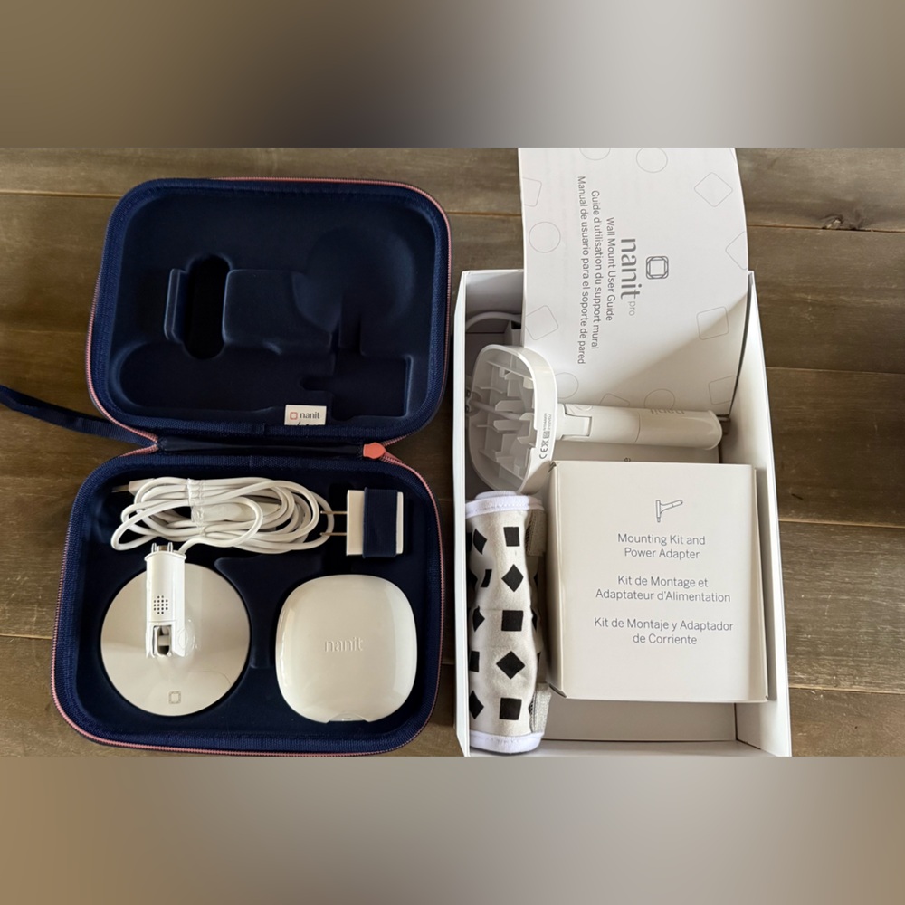 Nanit Baby Monitor Smart Bundle with NIB wall mount & Breathing Band, Hard Case